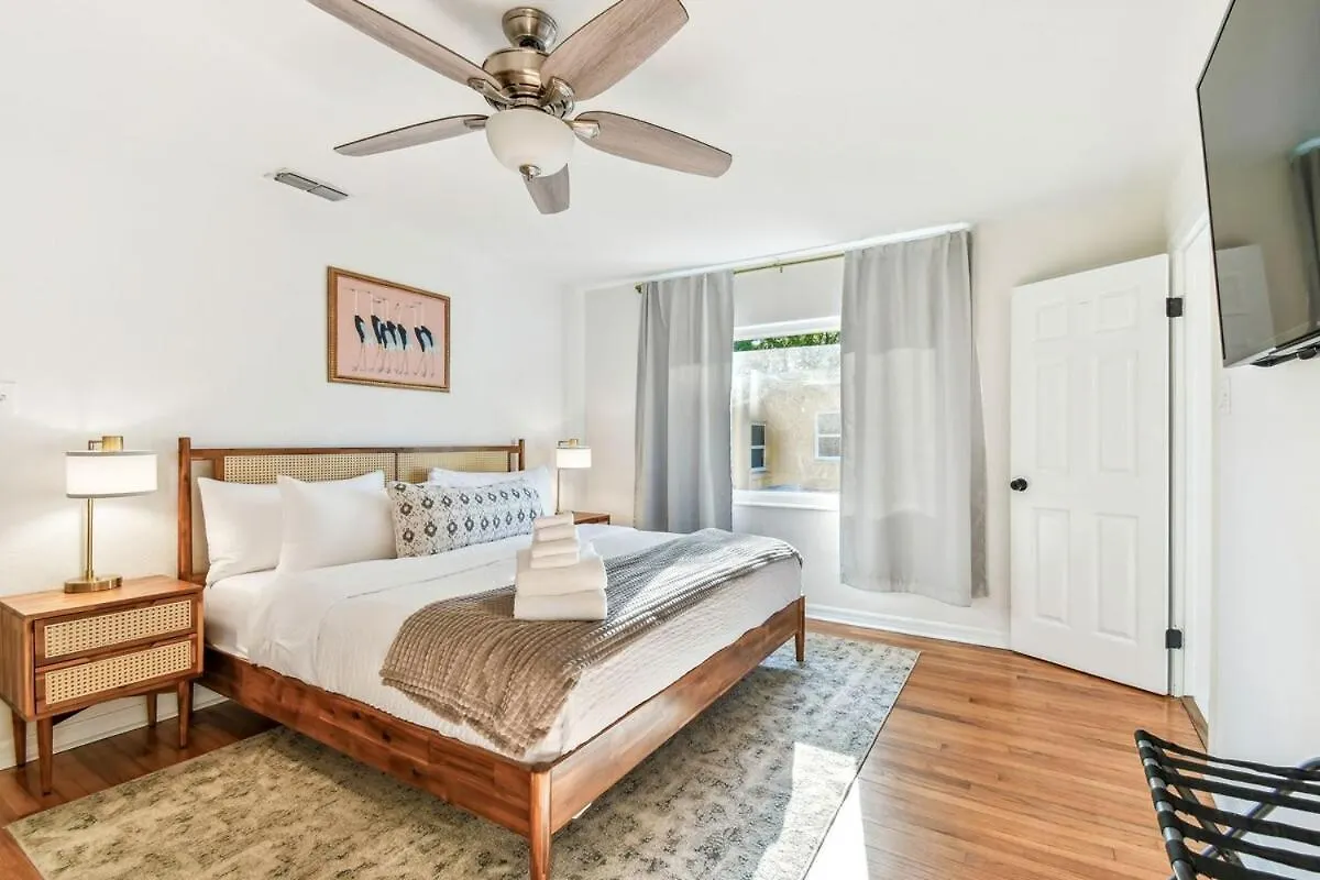 Vakantiehuis Tampa Group Retreat L Pool L Hot Tub L Outdoor Fun! Villa