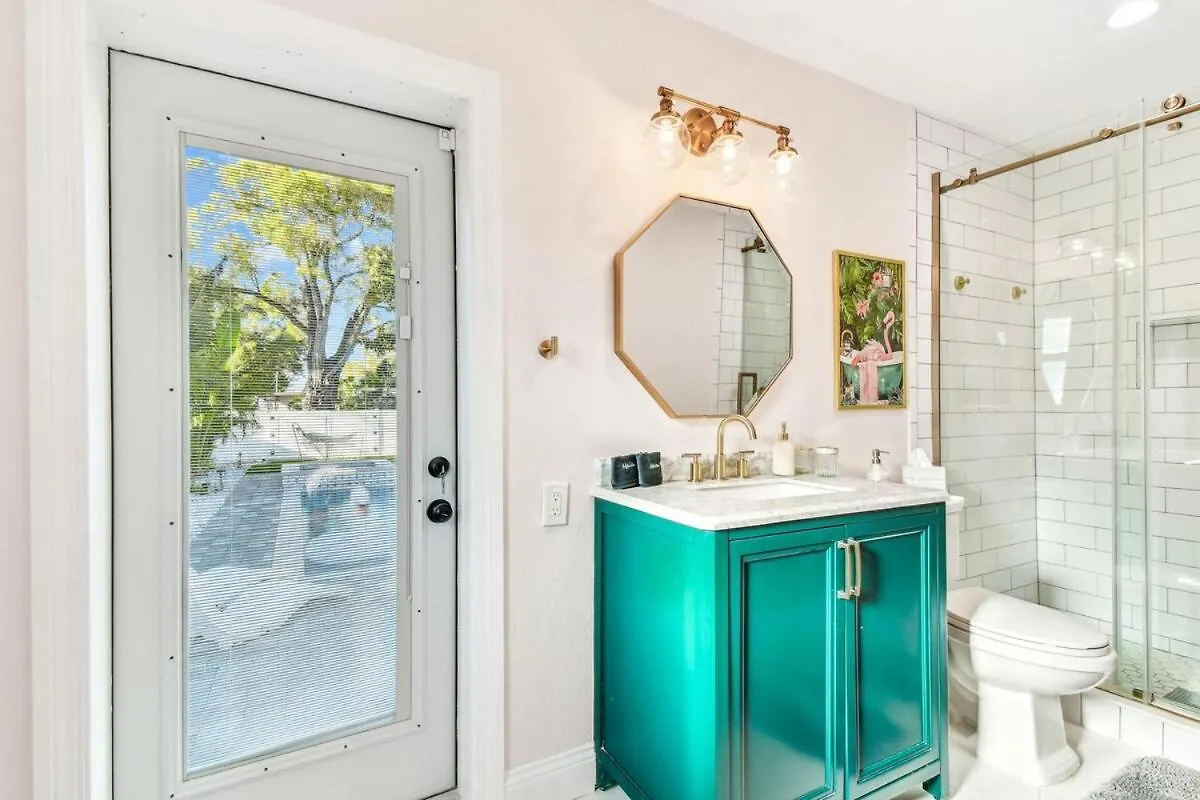 Vakantiehuis Tampa Group Retreat L Pool L Hot Tub L Outdoor Fun! Villa Verenigde Staten